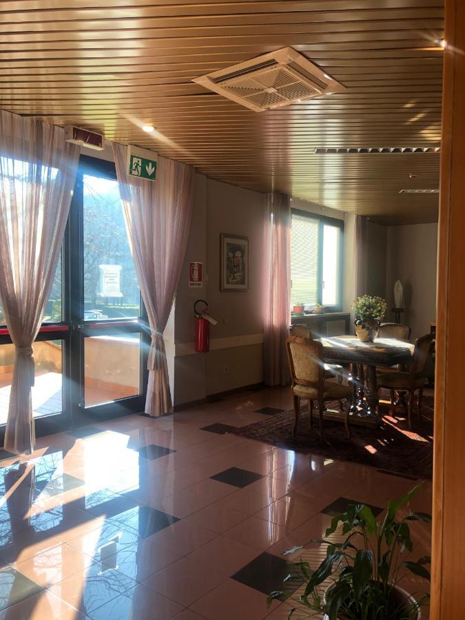 Albergo Casa Dell'Ospite Brescia Exterior foto